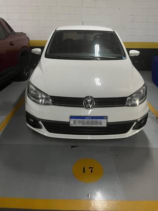 VOLKSWAGEN VOYAGE 1.6 MSI TOTALFLEX COMFORTLINE 4P MANUAL VOLKSWAGEN VOYAGE 1.6 MSI TOTALFLEX COMFORTLINE 4P MANUAL